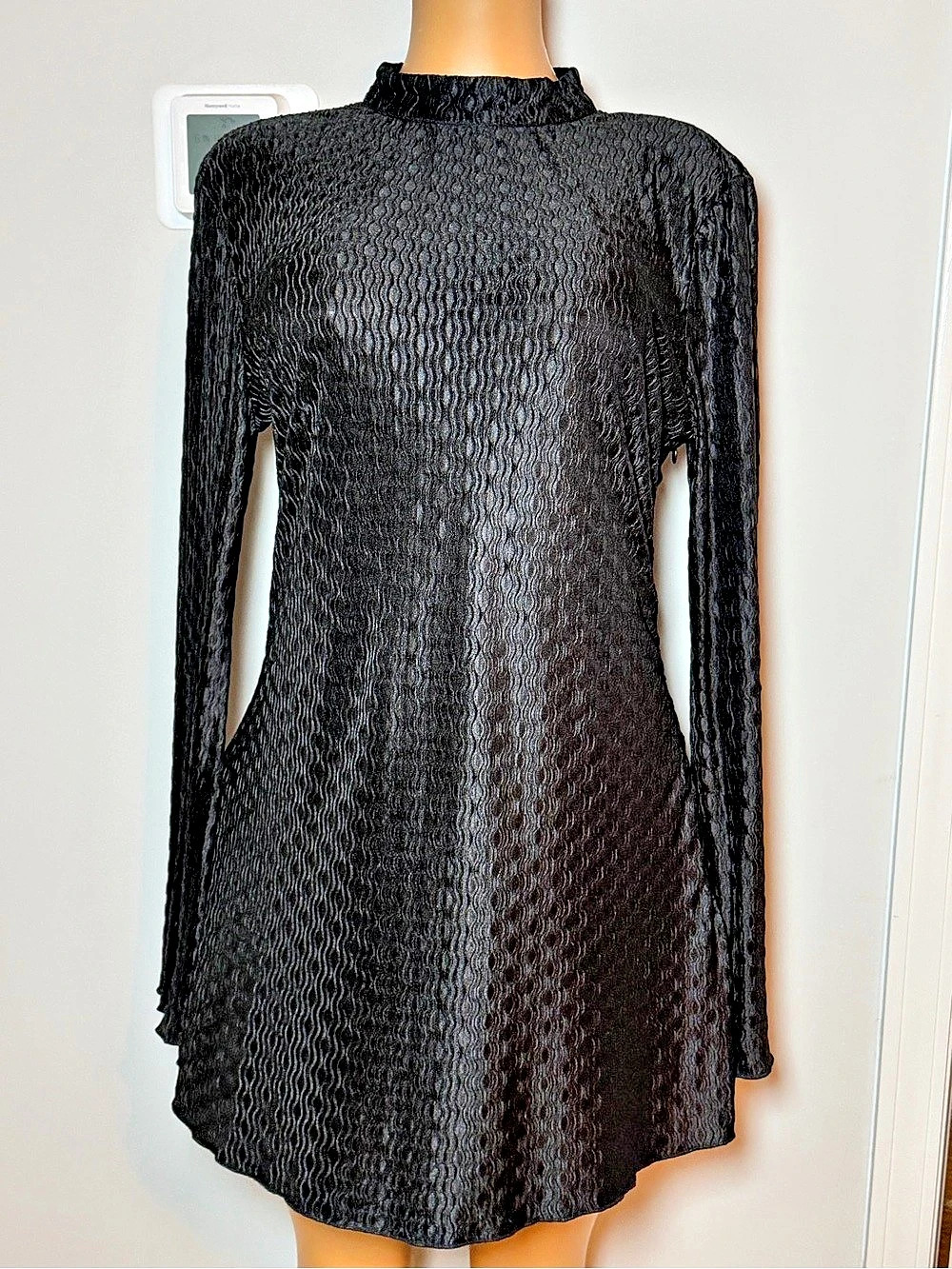 Commense Black Textured Tunic Size Large NWOT